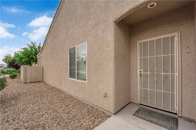 7942 Kiskadee Street, North Las Vegas, NV 89084