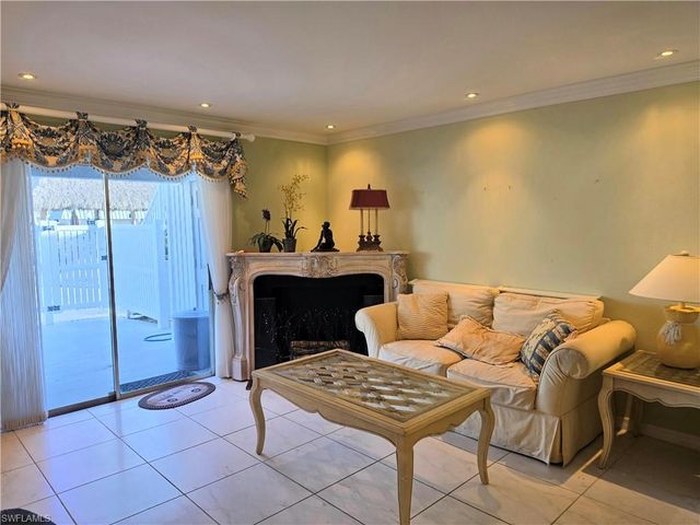 6777 Winkler RD 134, Fort Myers, FL 33919
