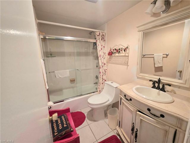 6777 Winkler RD 134, Fort Myers, FL 33919