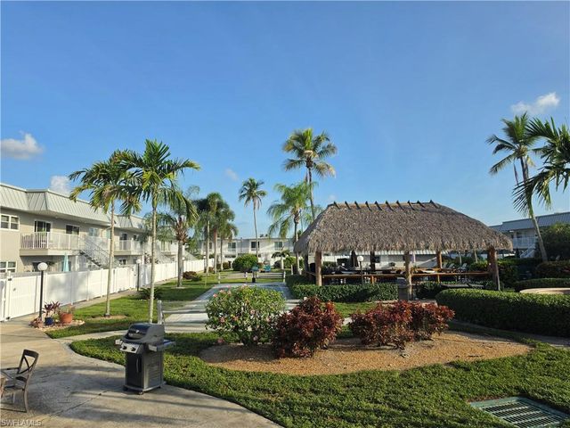 6777 Winkler RD 134, Fort Myers, FL 33919