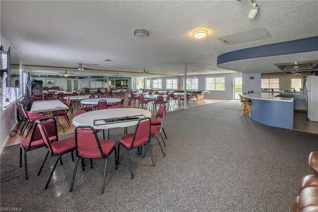 6777 Winkler RD 134, Fort Myers, FL 33919