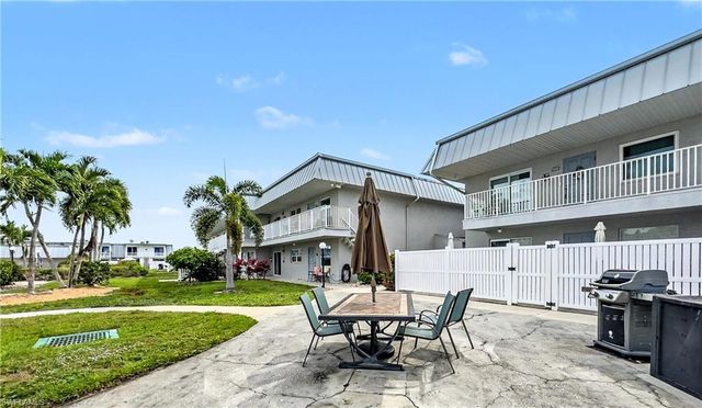 6777 Winkler RD 134, Fort Myers, FL 33919