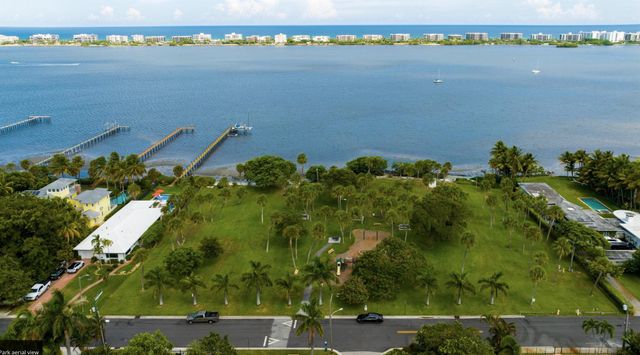 1009 S Federal Hwy 3 Highway 3, Lake Worth Beach, FL 33460