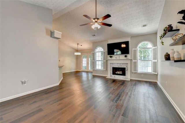 572 Staghorn Lane, Suwanee, GA 30024