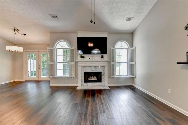 572 Staghorn Lane, Suwanee, GA 30024