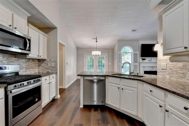 572 Staghorn Lane, Suwanee, GA 30024