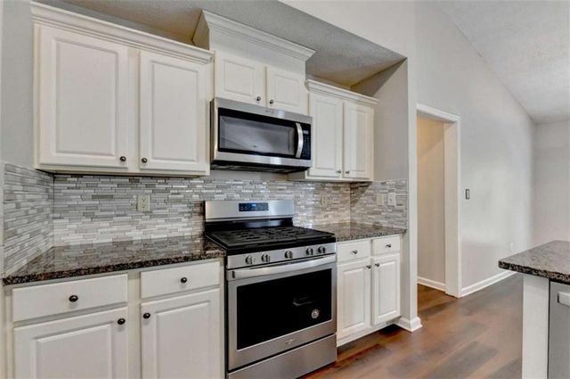 572 Staghorn Lane, Suwanee, GA 30024