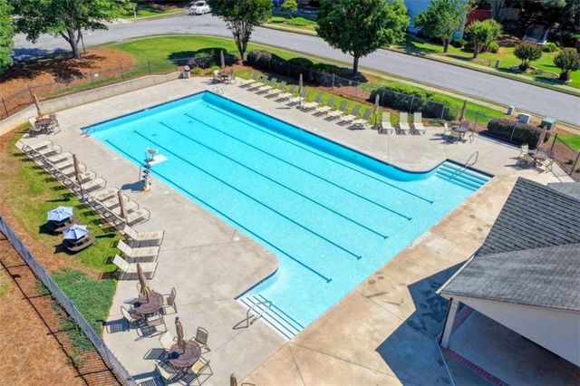 572 Staghorn Lane, Suwanee, GA 30024