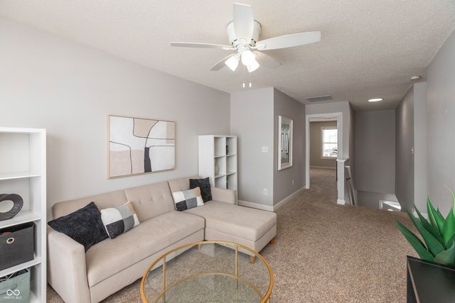 3015 Parkview Drive, Columbus, IN 47201