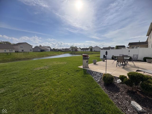 3015 Parkview Drive, Columbus, IN 47201