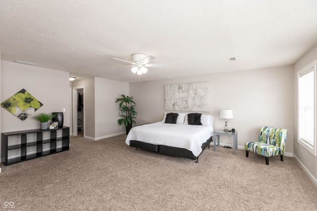 3015 Parkview Drive, Columbus, IN 47201