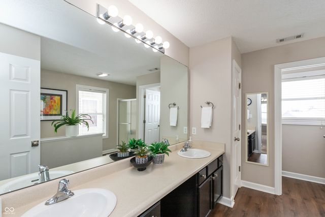 3015 Parkview Drive, Columbus, IN 47201