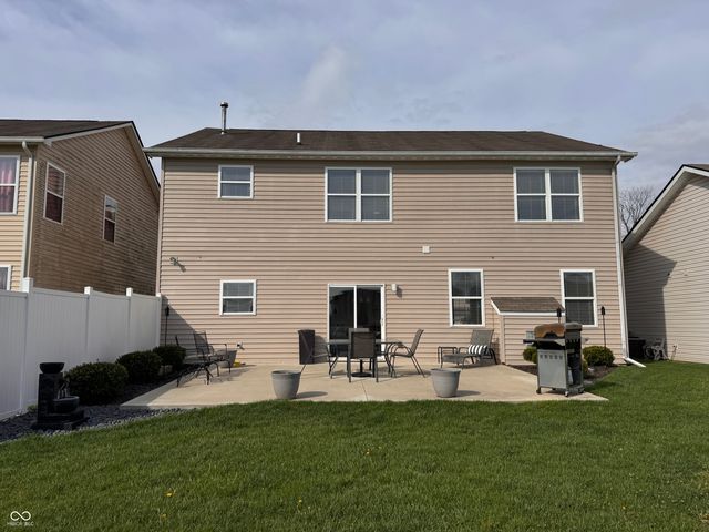 3015 Parkview Drive, Columbus, IN 47201