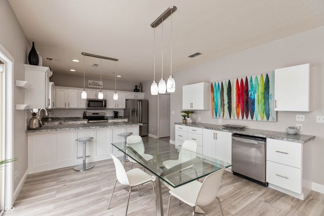 3015 Parkview Drive, Columbus, IN 47201