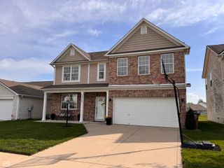 3015 Parkview Drive, Columbus, IN 47201