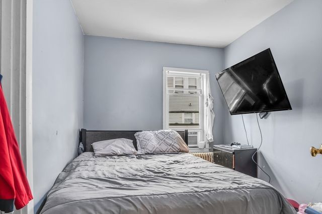 56 Silver St, Taunton, MA 02780