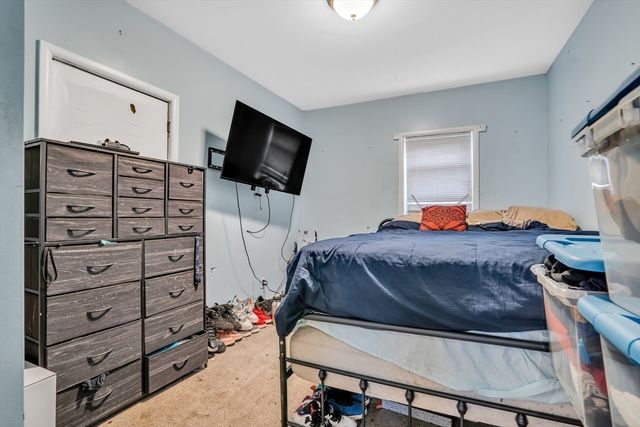 56 Silver St, Taunton, MA 02780