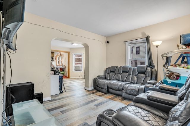 56 Silver St, Taunton, MA 02780