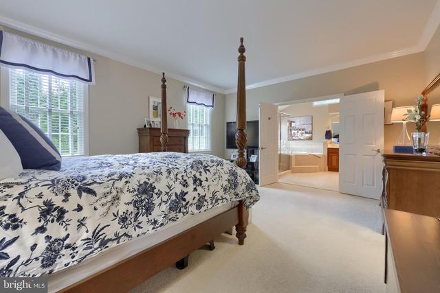 1134 PERSIMMON DR, Lancaster, PA 17601