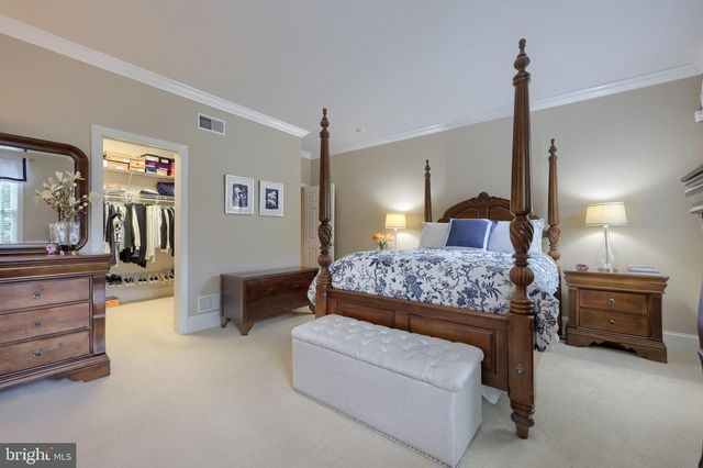 1134 PERSIMMON DR, Lancaster, PA 17601