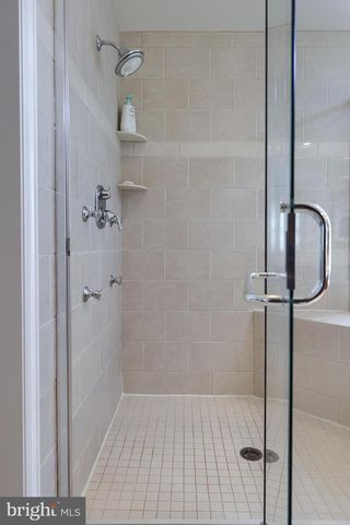 1134 PERSIMMON DR, Lancaster, PA 17601