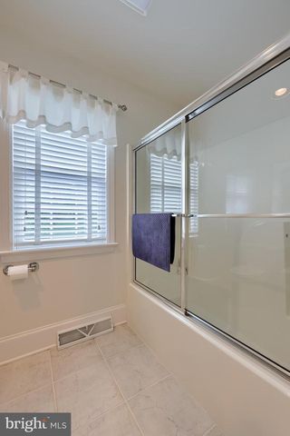 1134 PERSIMMON DR, Lancaster, PA 17601