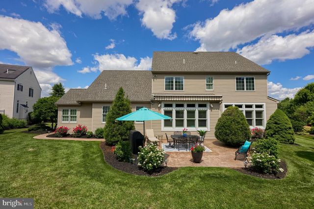 1134 PERSIMMON DR, Lancaster, PA 17601