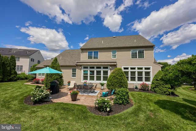 1134 PERSIMMON DR, Lancaster, PA 17601