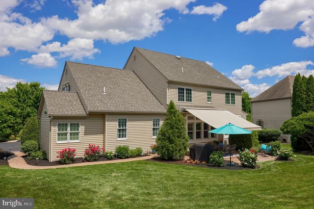 1134 PERSIMMON DR, Lancaster, PA 17601
