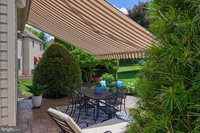 1134 PERSIMMON DR, Lancaster, PA 17601