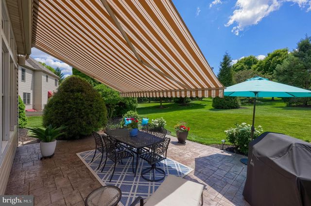 1134 PERSIMMON DR, Lancaster, PA 17601