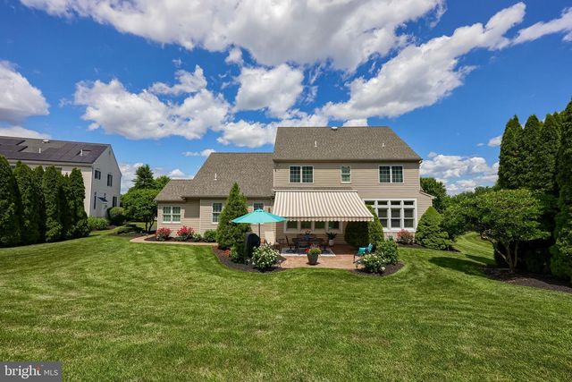 1134 PERSIMMON DR, Lancaster, PA 17601