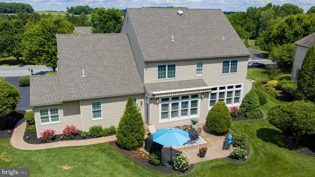 1134 PERSIMMON DR, Lancaster, PA 17601
