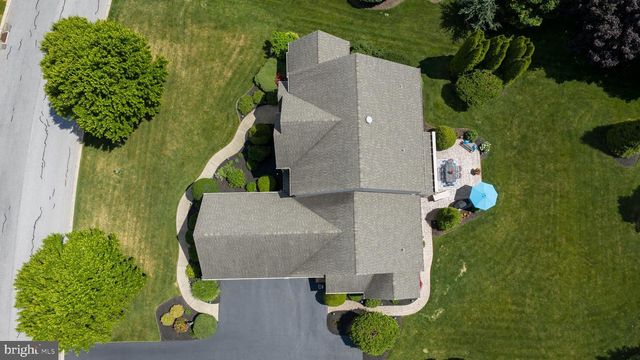 1134 PERSIMMON DR, Lancaster, PA 17601