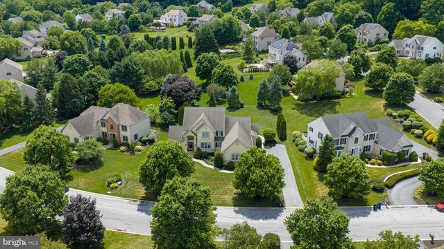 1134 PERSIMMON DR, Lancaster, PA 17601