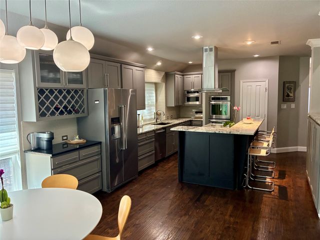 718 Ashleigh Lane, Southlake, TX 76092