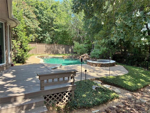 718 Ashleigh Lane, Southlake, TX 76092