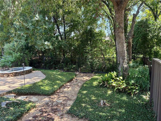 718 Ashleigh Lane, Southlake, TX 76092
