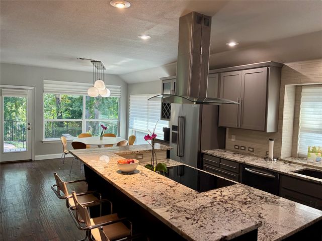 718 Ashleigh Lane, Southlake, TX 76092
