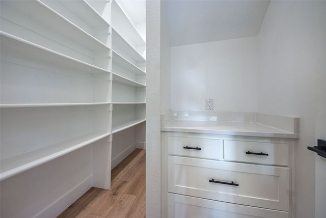 519 Mount Auburn Avenue, Dallas, TX 75223