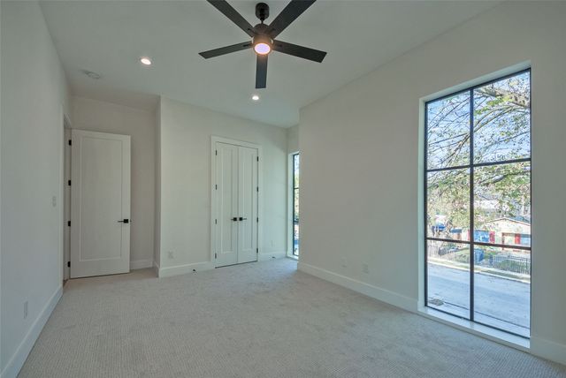 519 Mount Auburn Avenue, Dallas, TX 75223