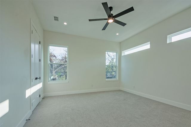 519 Mount Auburn Avenue, Dallas, TX 75223