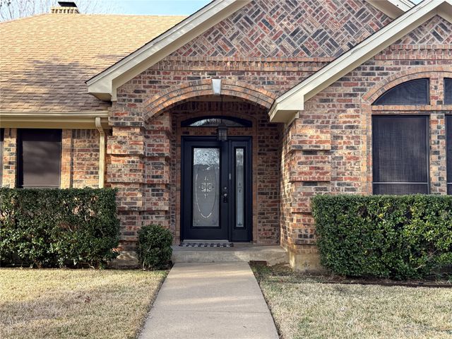 6845 Inwood Drive, North Richland Hills, TX 76182