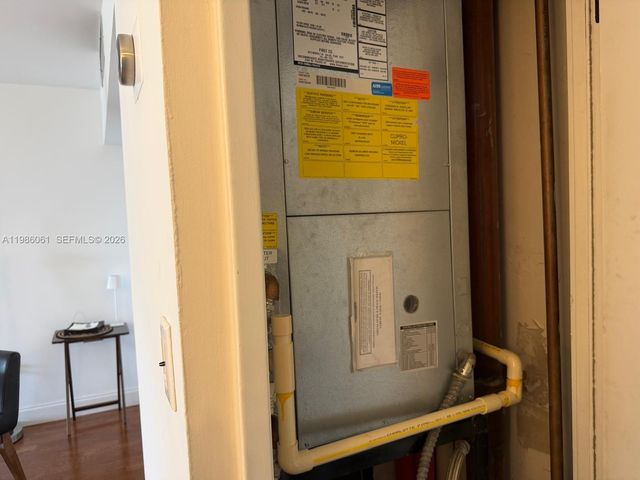 20505 E Country Club Dr 236, Aventura, FL 33180