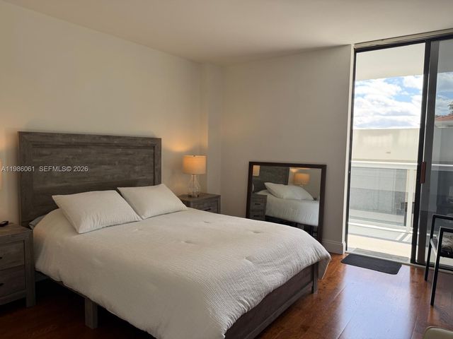 20505 E Country Club Dr 236, Aventura, FL 33180