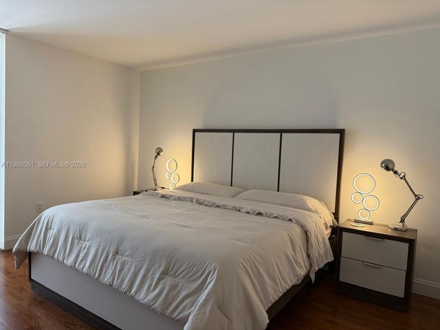 20505 E Country Club Dr 236, Aventura, FL 33180