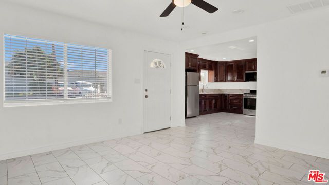 2239 W Lincoln Street, Long Beach, CA 90810
