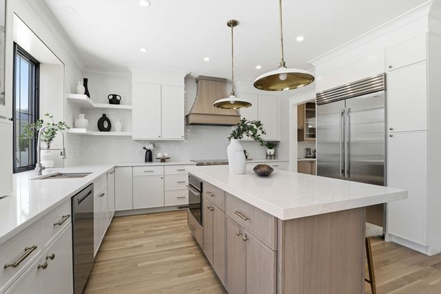 19 Mason Road, Needham, MA 02492