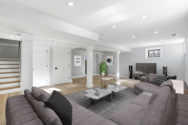 19 Mason Road, Needham, MA 02492