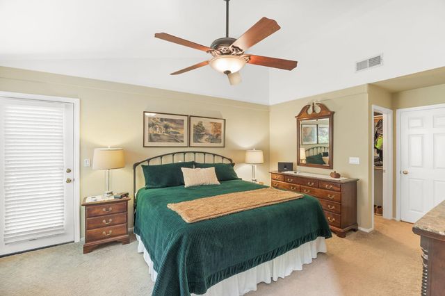 100 Hensey Ct, Folsom, CA 95630